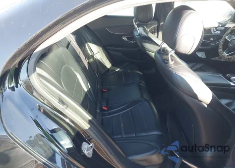 2016 Mercedes-Benz C 300 Sport 4Matic из США, поврежденный, VIN 55SWF4KB4GU176266